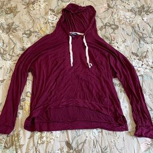 Long sleeve with hood & pocket